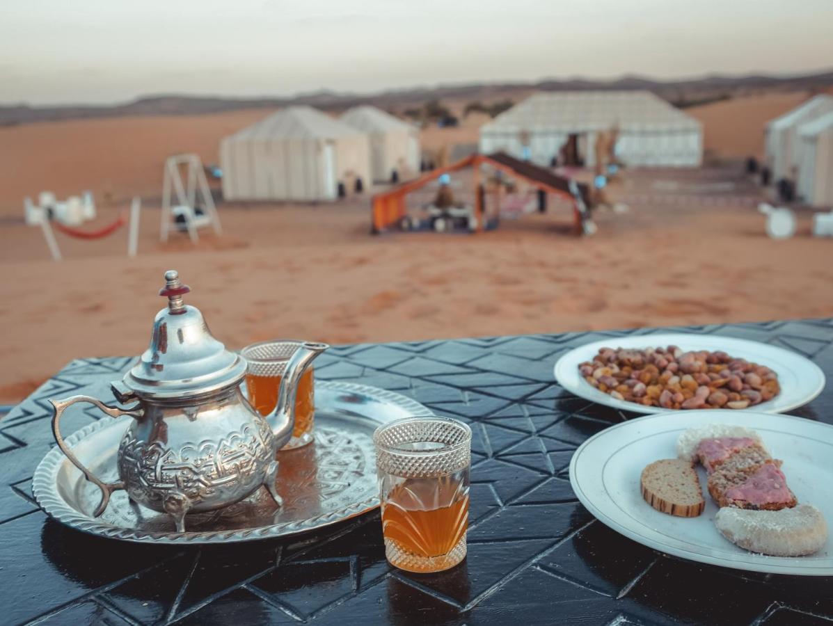 לינה וארוחת בוקר מרזאוגה Camel Luxury Camp מראה חיצוני תמונה