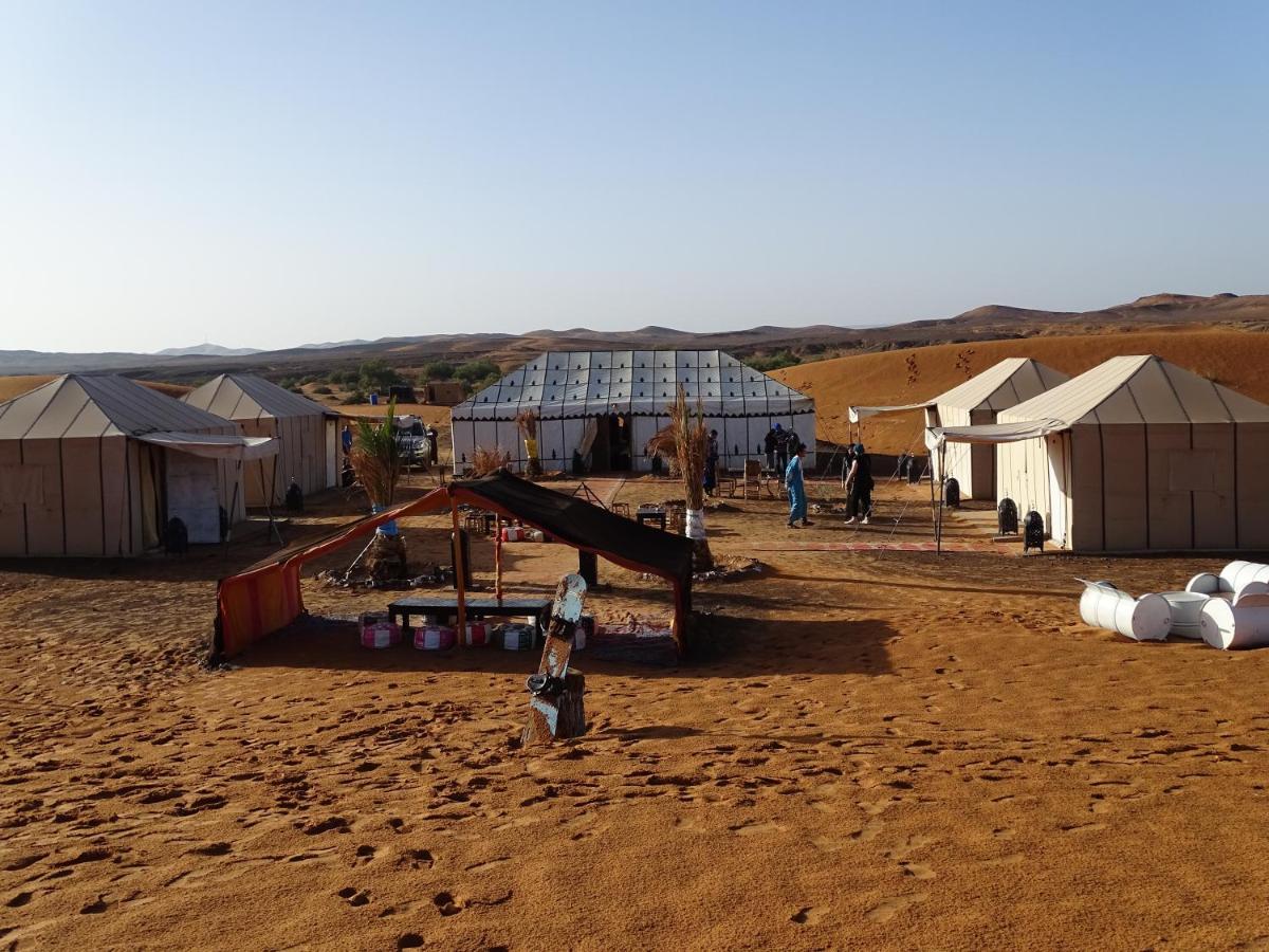 לינה וארוחת בוקר מרזאוגה Camel Luxury Camp מראה חיצוני תמונה
